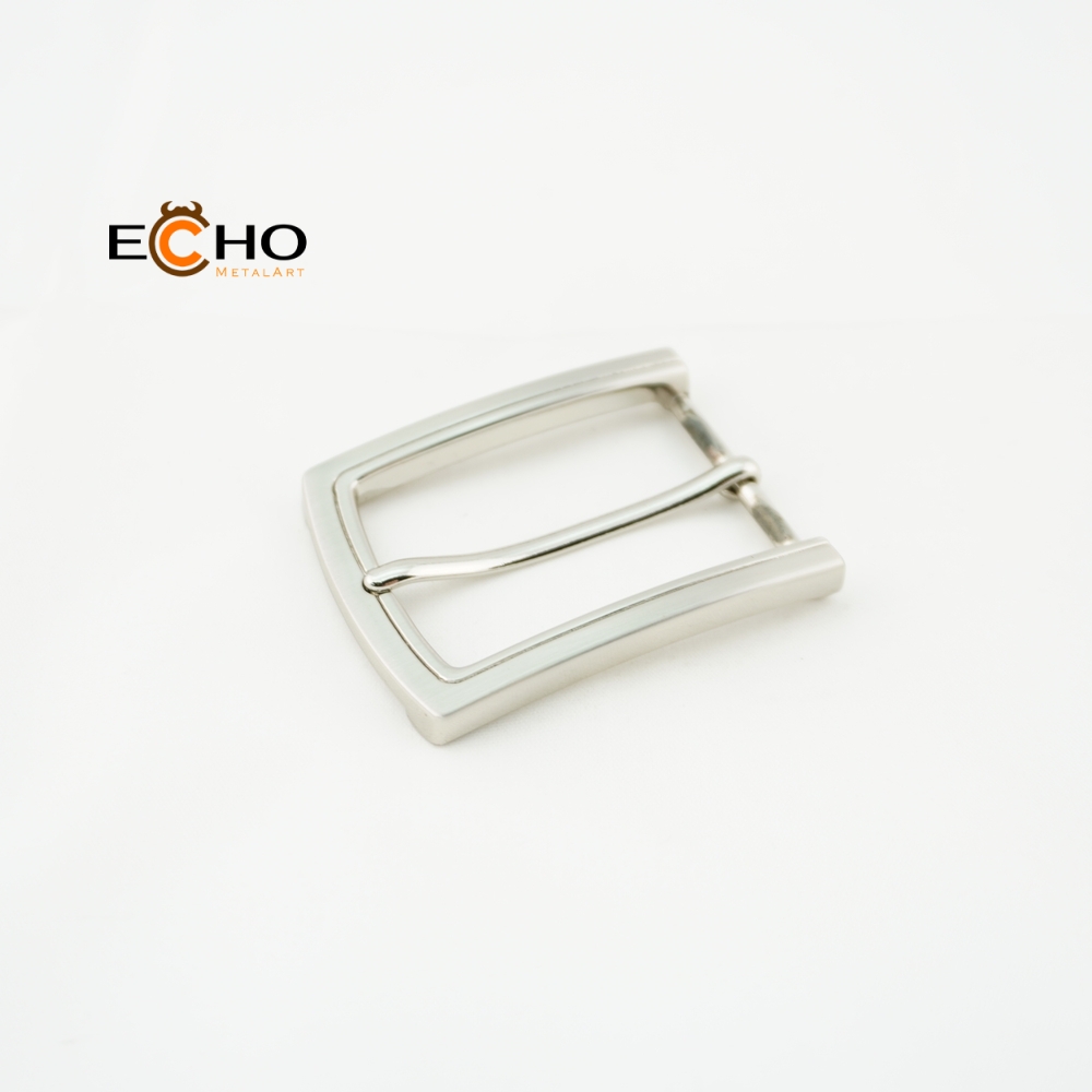 Men’s Leather Belt Buckle – 35mm Polished Pin Style